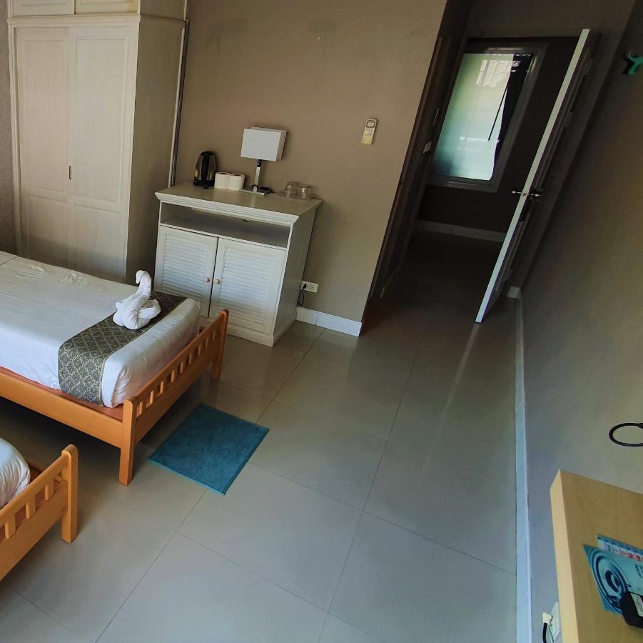 Lenny's Koh Samui 酒店 2*