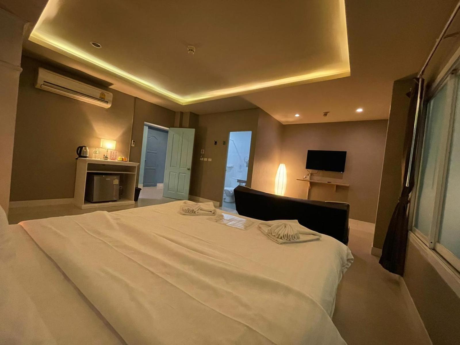 Lenny's Koh Samui Hotel Chaweng Beach