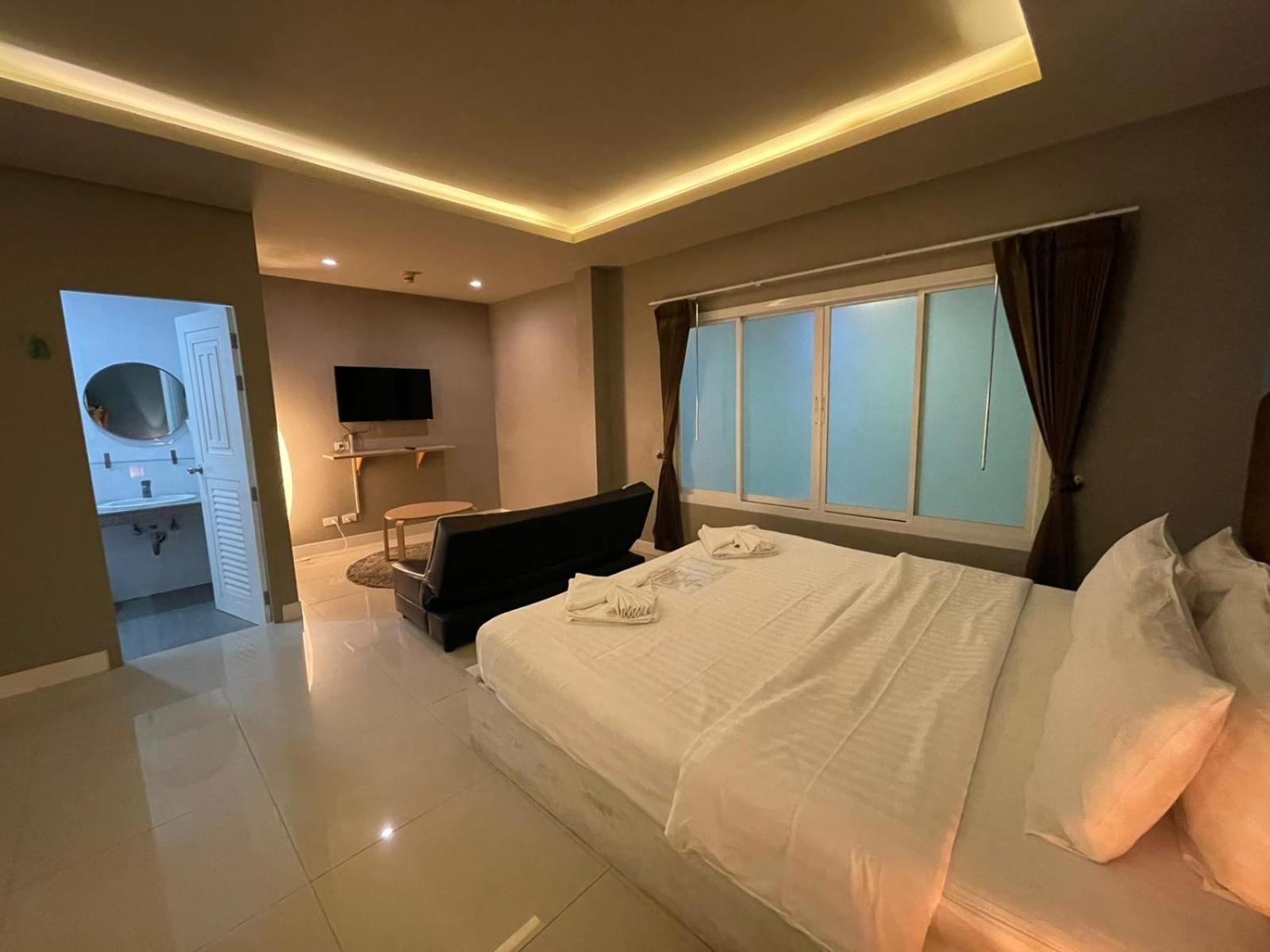 Lenny's Koh Samui Hotel Chaweng Beach