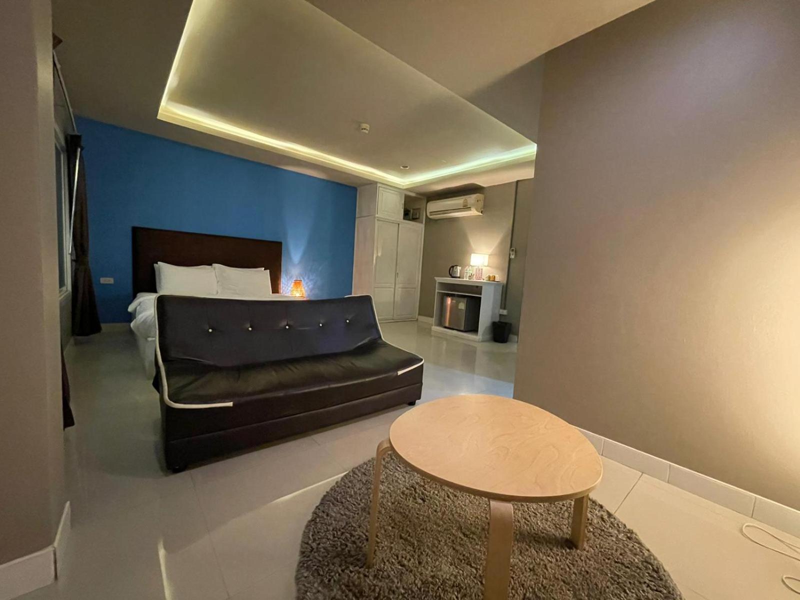 Hotel Lenny's Koh Samui 2*