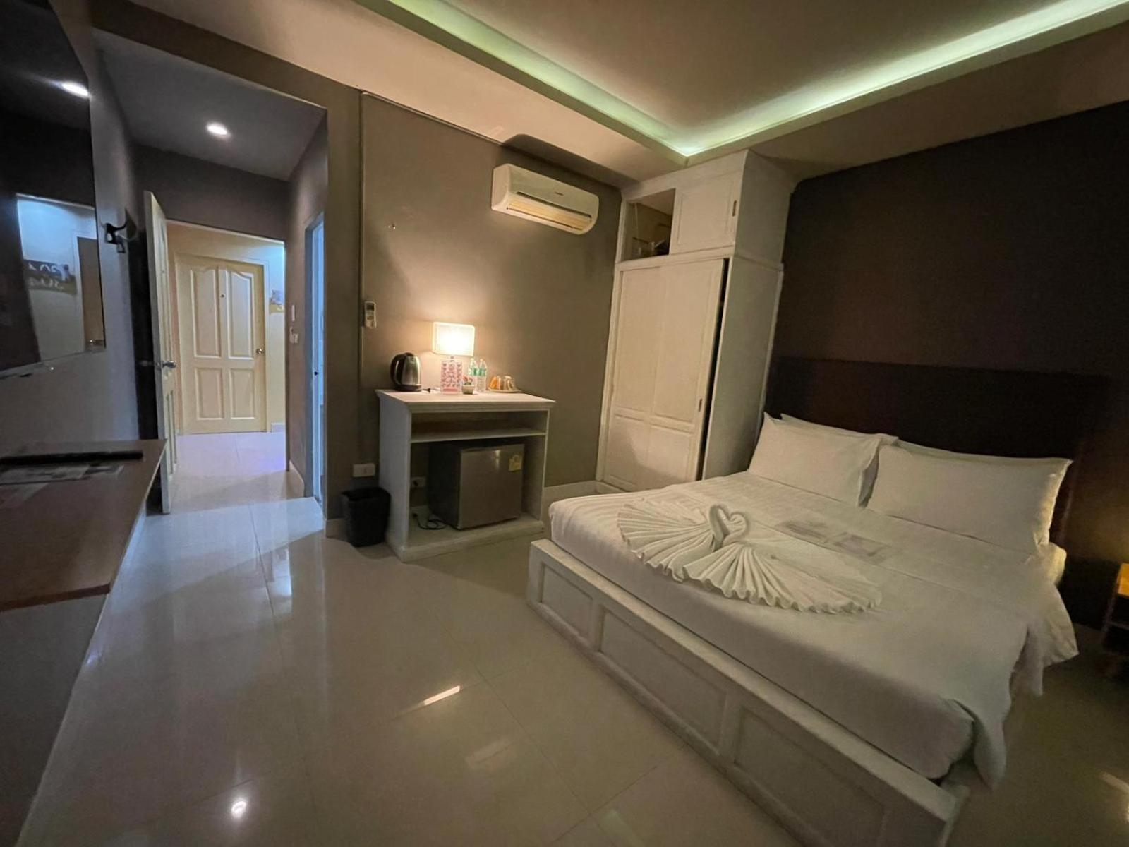 Lenny's Koh Samui Hotel Chaweng Beach